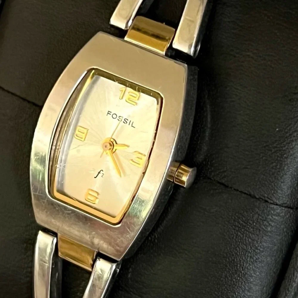 FOSSIL Ladies Petite Silver Tone Watch